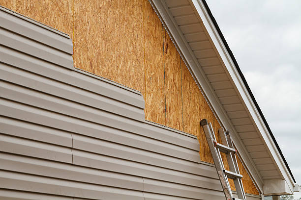 Professional Siding Contractor technician working in Lykens, PA